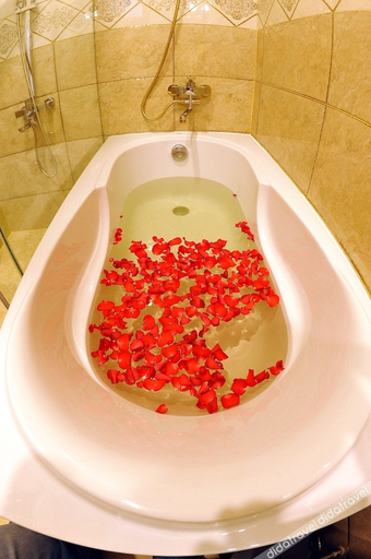 Bathroom 3, Tam Chau Luxury Hotel, Bảo Lộc
