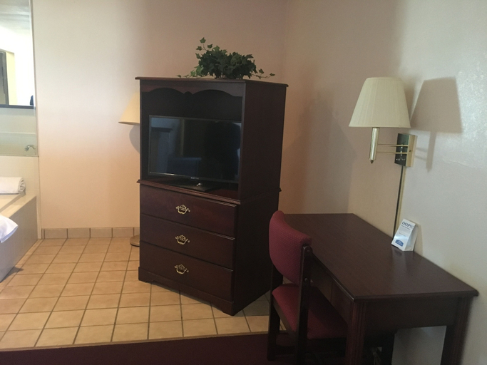 Others 5, Derby Inn & Suites, Jessamine