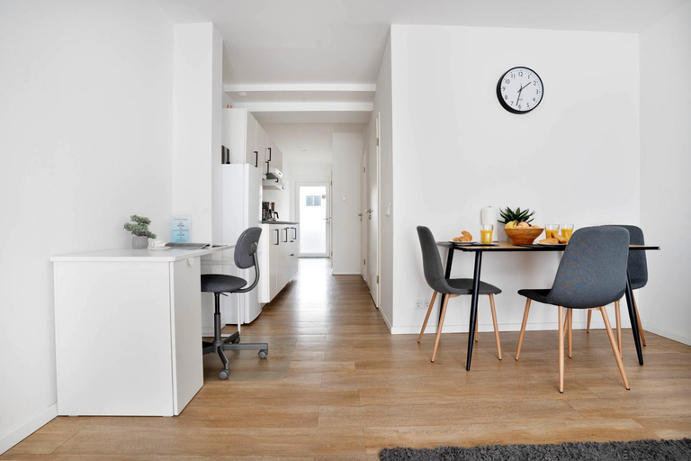 Dining Room 10