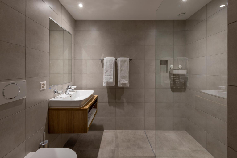 Bathroom 17