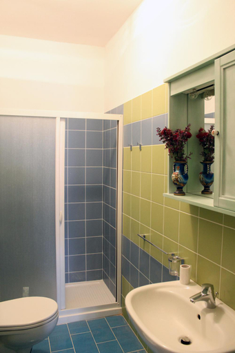 Bathroom 3, Struttura Turistica Villa Calamita, Livorno