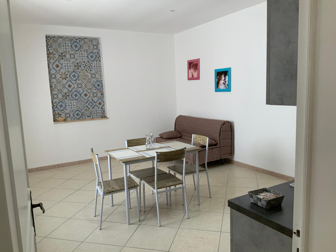 Others 5, La Gambetta, Lecce