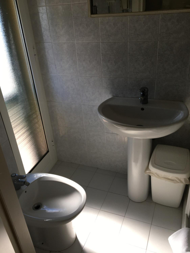 Bedroom 3, Hotel Azzurro, Savona