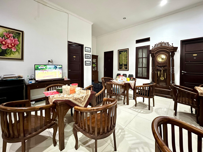 Food & Drinks 2, D Maktab Syariah Mitra RedDoorz Malang, Malang