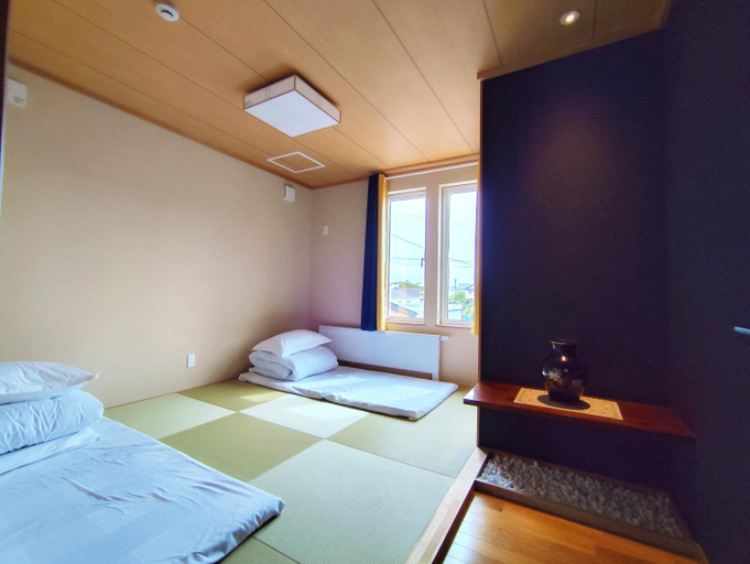 Bedroom 13