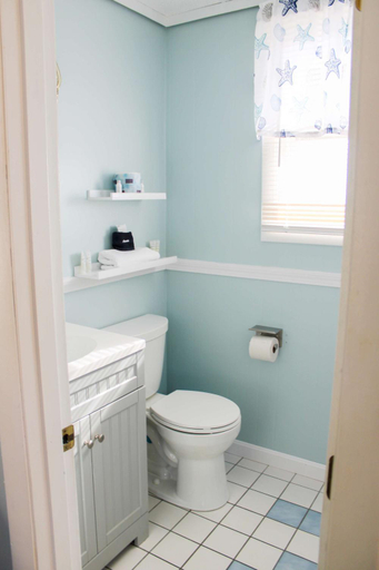 Bathroom 12