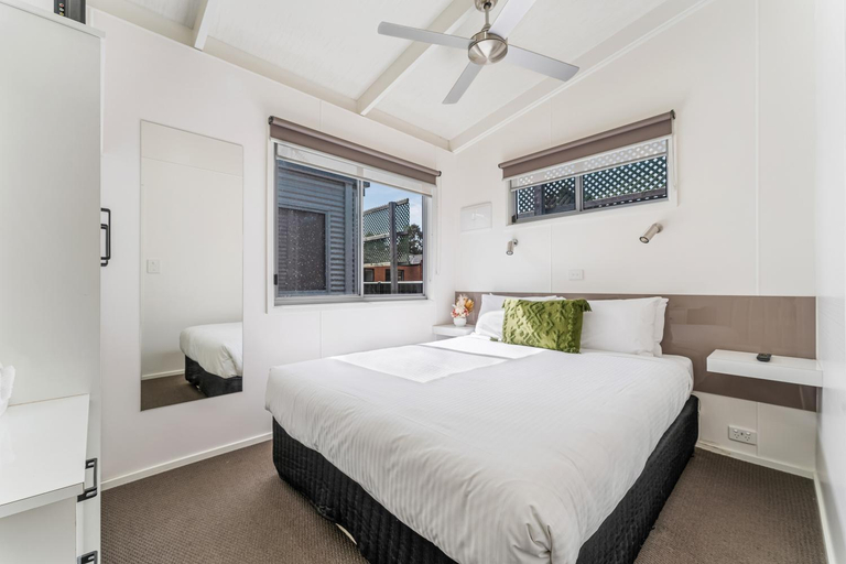 Bedroom 3, BIG4 Tasman Holiday Parks - Warrnambool, Warrnambool