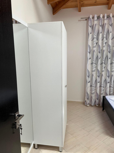 Others 5, Amazing familiar apartments and rooms, Sarandës