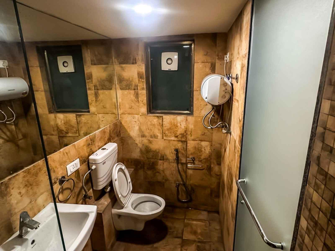 Bathroom, Ambition studio apartment at rajhans belliza, Surat