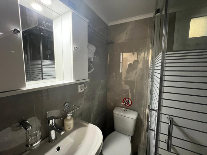 Others 2, Elegant Loft 2, East Macedonia and Thrace