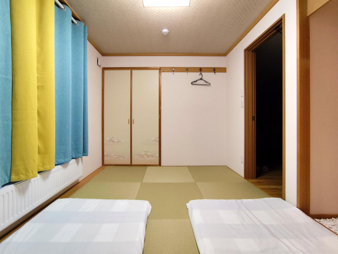 Bedroom 13