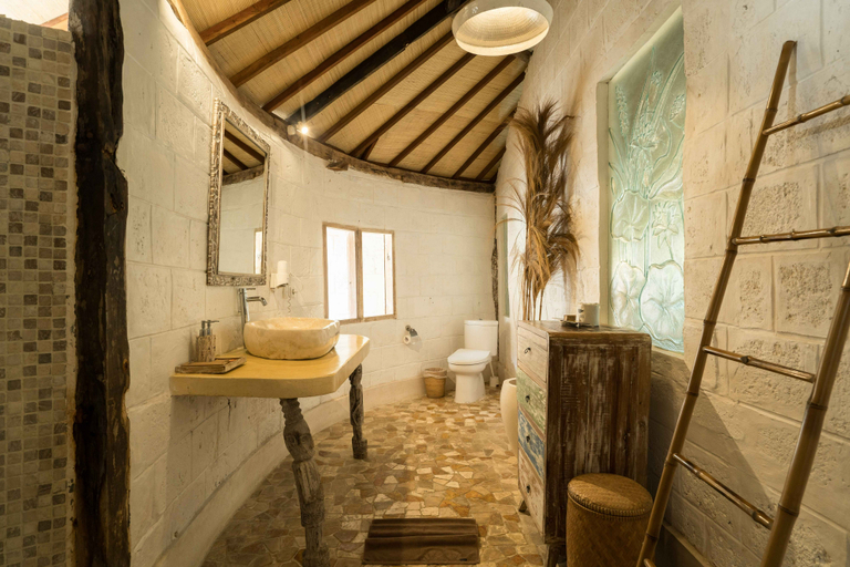 Bathroom 7