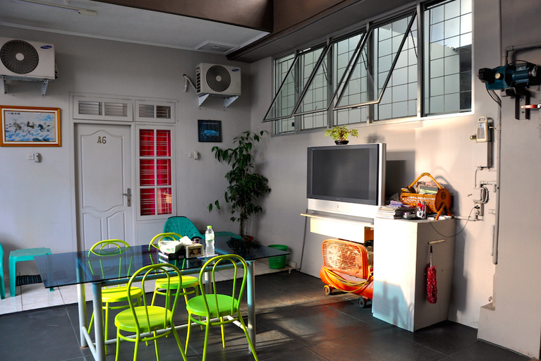 Dining Room 4