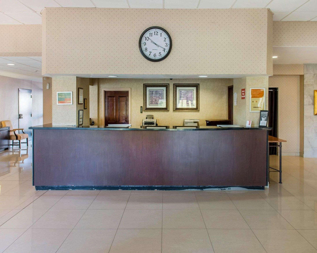 Public Area 2, Econo Lodge, Lanark