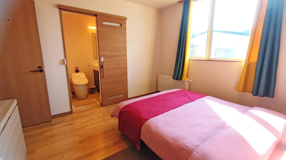 Bedroom 12