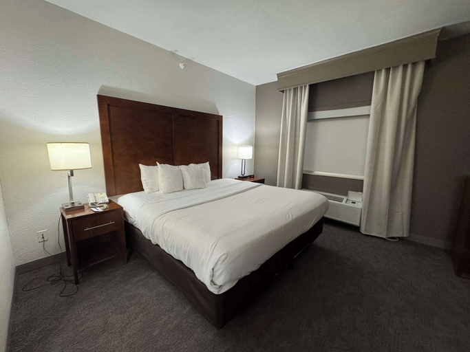 Bedroom 8