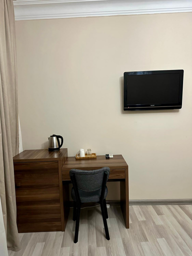 Others 5, Hotel Tsereteli, Batumi