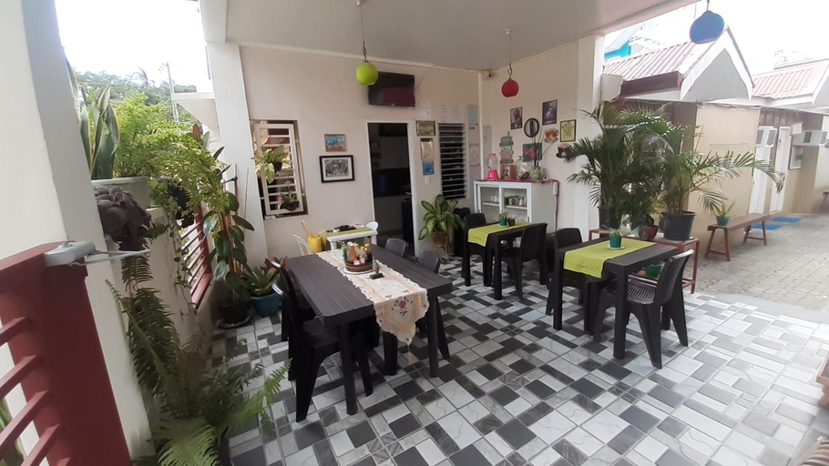 2, Sandstorm Lodge, Puerto Galera