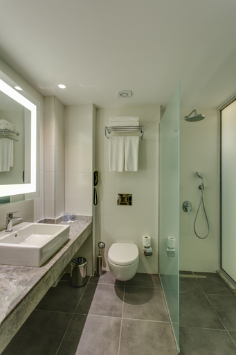 Bathroom 5, Falcon Hotel, Antalya