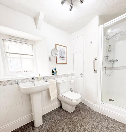 Bathroom 2, The Cottage Bed & Breakfast, Cornwall