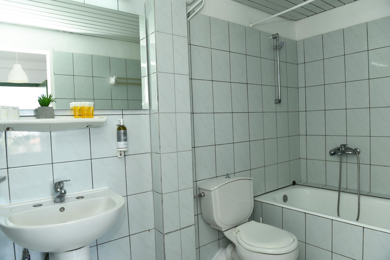 Bathroom, Villa Lilly, Peloponnese