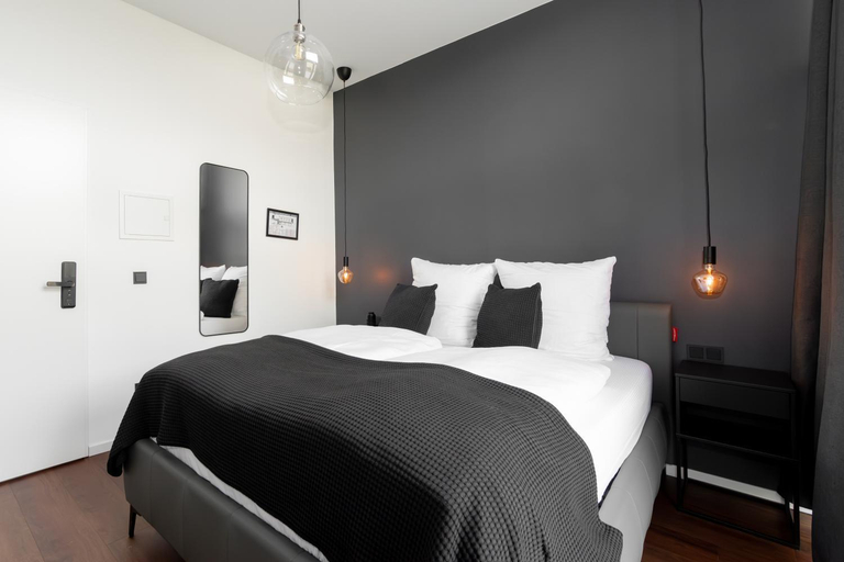 Others 3, Hotel Deluxe, Recklinghausen