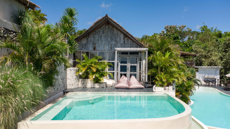 Swimming Pool 2