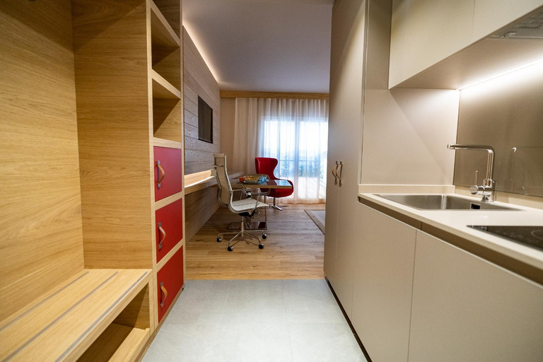 Dining Room 9