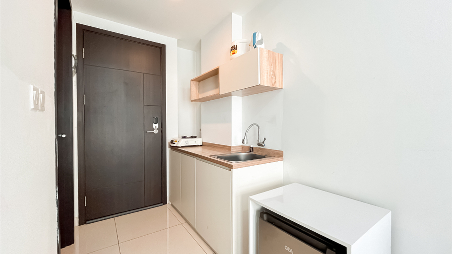 Others 4, Elegant and Homey Studio Apartment Citra Living By Travelio, Jakarta Barat