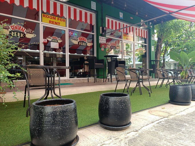 Food & Drinks 5, Central Perk Hotel, Phuket Island