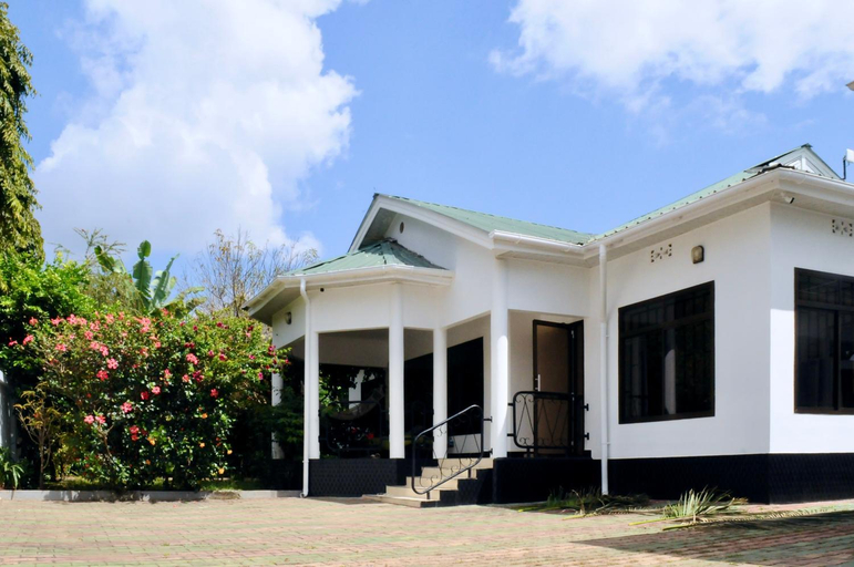 Others 5, OYA Guest House, Meru