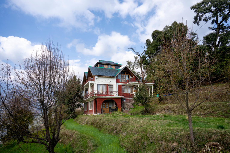 Public Area 1, Naddi Castle, Kangra