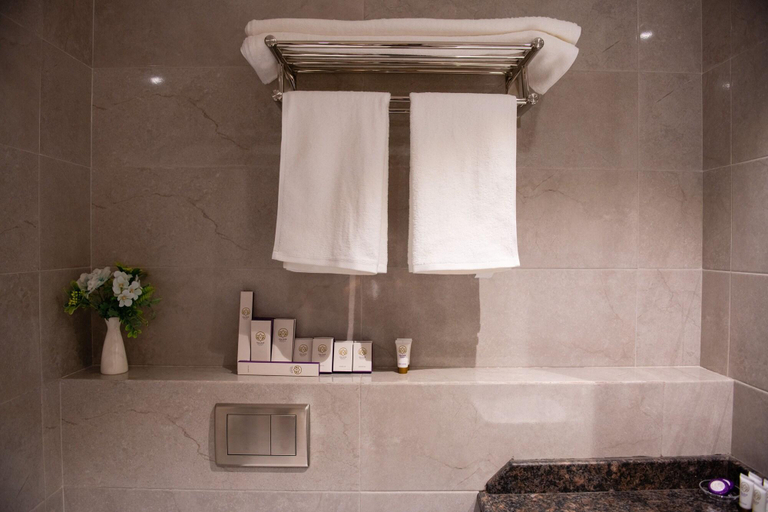 Bathroom 4, Rozana Hotel, Bausher