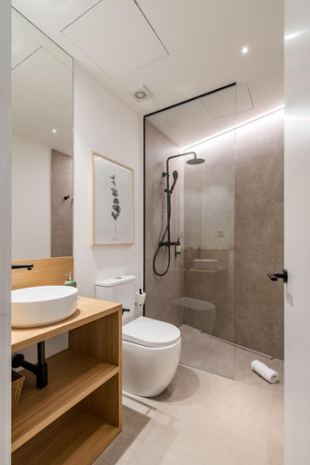 Bathroom 3, Charming Almudena, Madrid