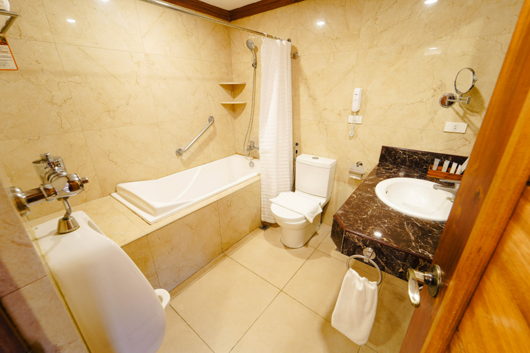 Bedroom 5, Sol Y Viento Mountain Hot Spring Resort, Calamba City
