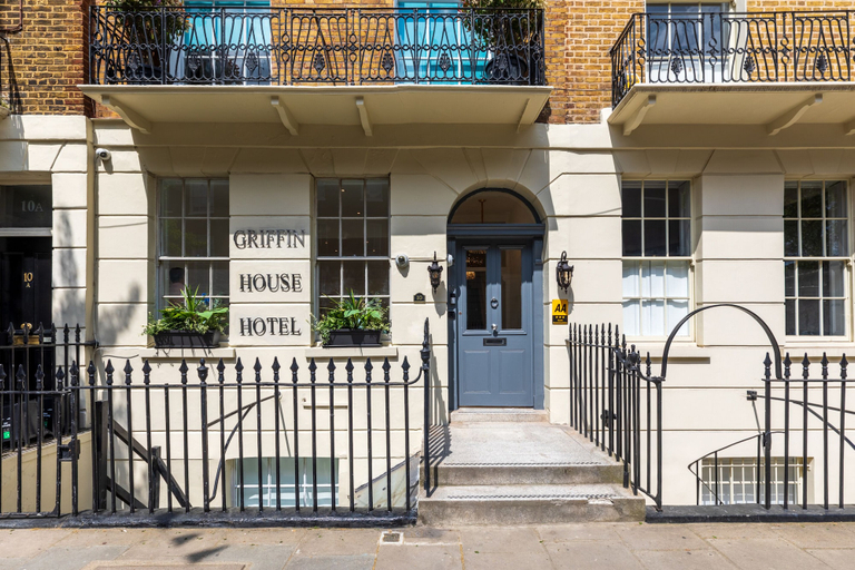 Exterior & Views 2, Griffin House Hotel, London