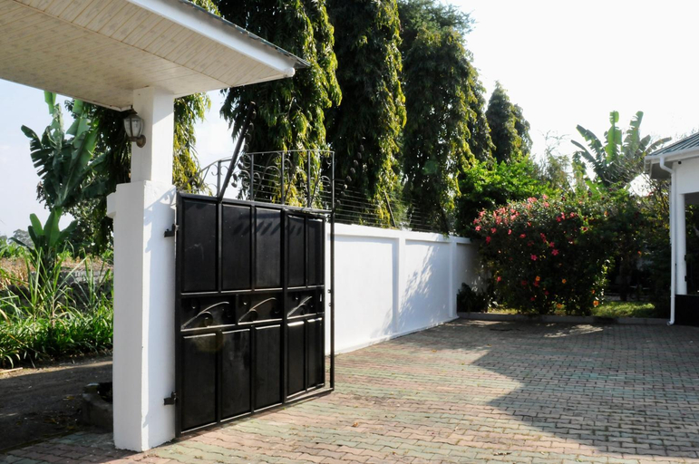 Others 2, OYA Guest House, Meru