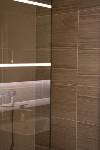 Bathroom 5, Ardoe House Hotel and Spa, Aberdeen