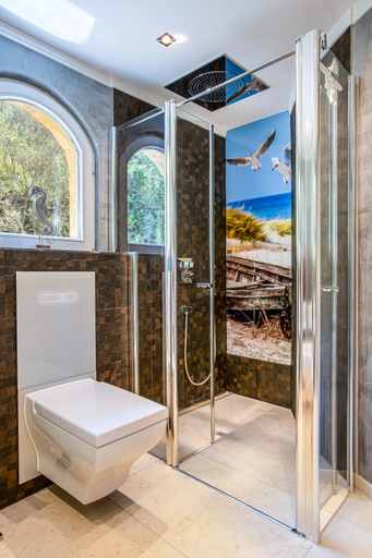 Bathroom 4, Villa Ravdoucha, Crete