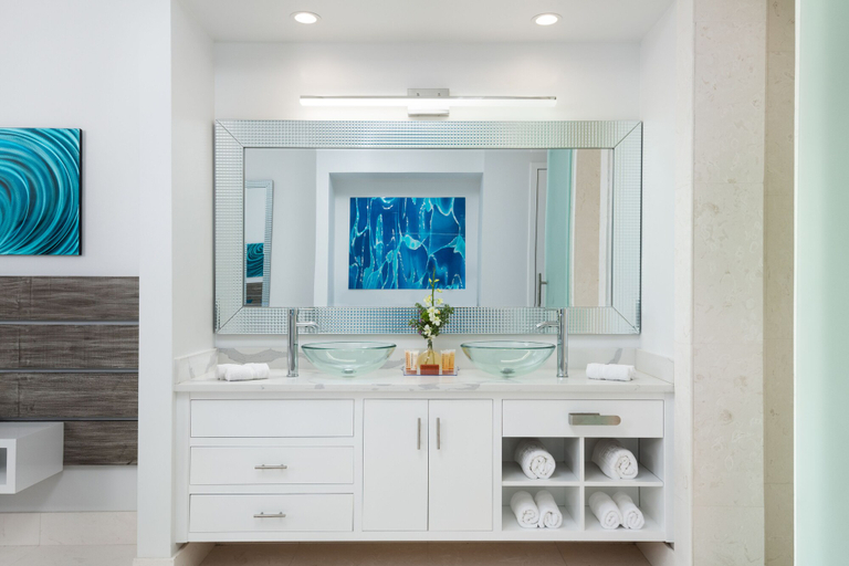 Bathroom 4, Zenza Boutique Hotel