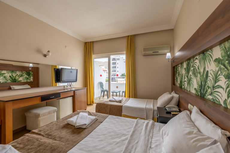 Bedroom 3, Club Munamar Beach Resort, Marmaris