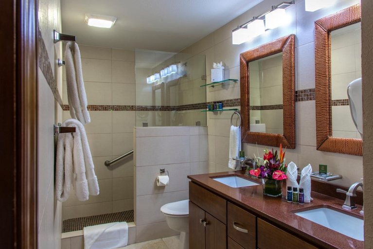 Bathroom, Simpson Bay Resort Marina and Spa