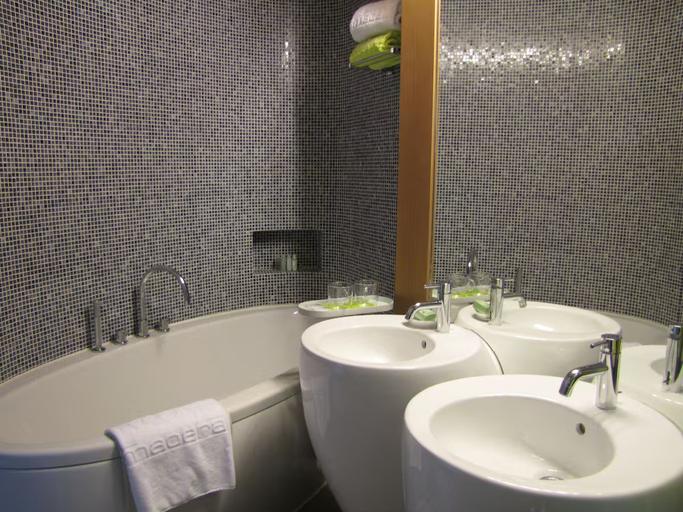 Bathroom 5, Hotel Madera Hong Kong, Kowloon