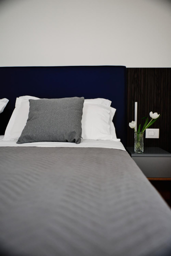 Bedroom 3, Hotel Negresco, Rimini