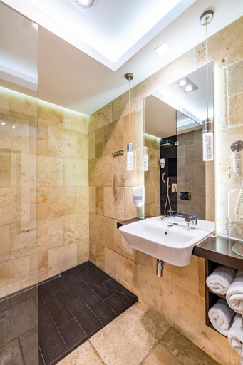 Bathroom 3, Hotel Bialowieski Conference, Wellness & SPA, Hajnówka