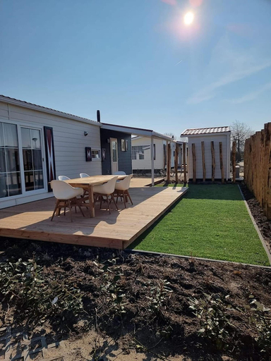 Others 4, Cottage in Zeeland Near the Beach, Veere