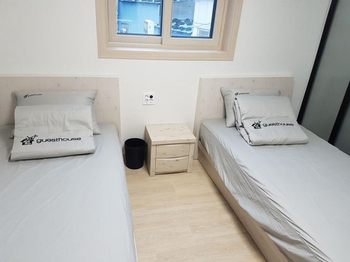 Bedroom 2, 24 Guesthouse Suncheon, Suncheon