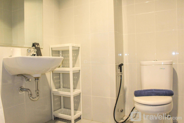 Others 2, Modern 1BR at Casa De Parco Apt By Travelio, Tangerang