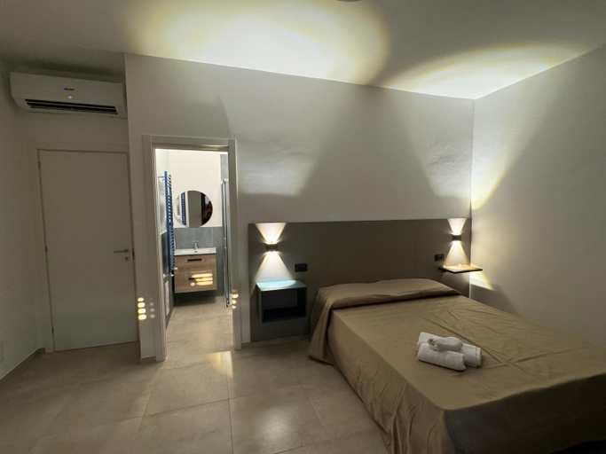 Bedroom 4, Flamengo Rooms, Salerno