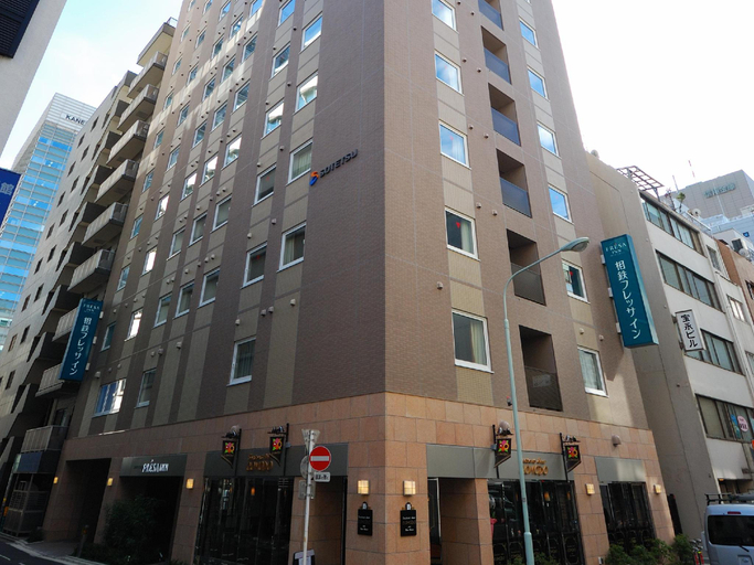 Exterior 1